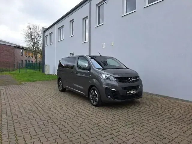 Gebraucht Opel Zafira Life S 150 PS (110 kW) 2020 Mondstein grau/e:vulkan grau Van / Kleinbus