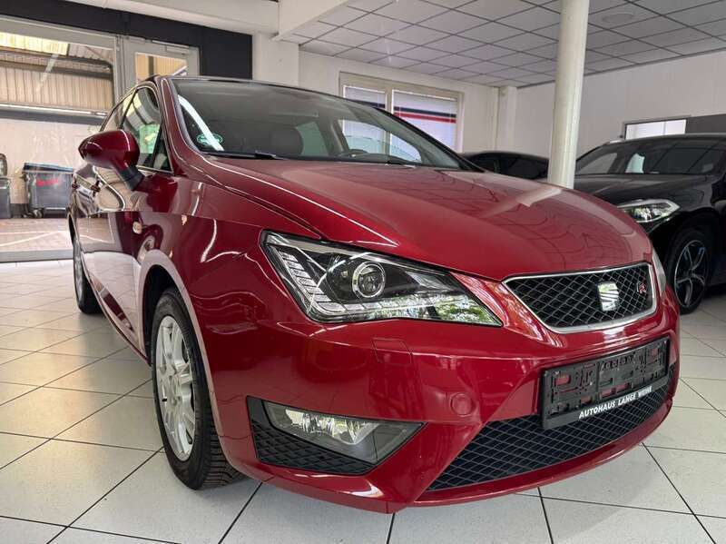 Rot Gebraucht 2013 Seat Ibiza ST FR Kombi | 10.111 € (Etwas zu teuer) - Bild 1/4