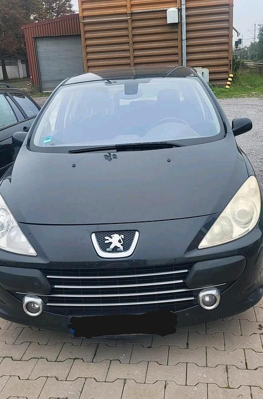Schwarz Gebraucht 2006 Peugeot 307 Limousine | 1.499 € (Fairer Preis) - Bild 1/4