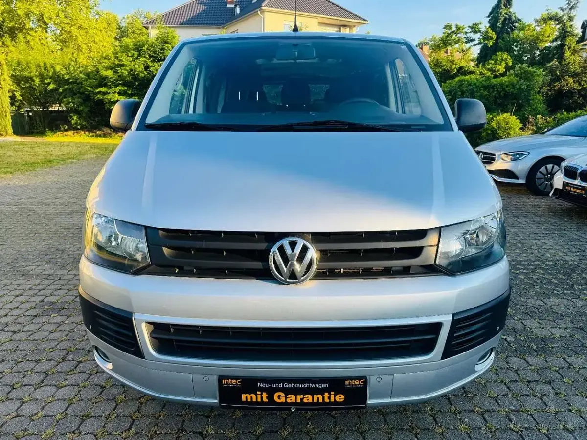 Gebraucht VW Transporter 140 PS (102 kW) 2011 Reflexsilber metallic Van
