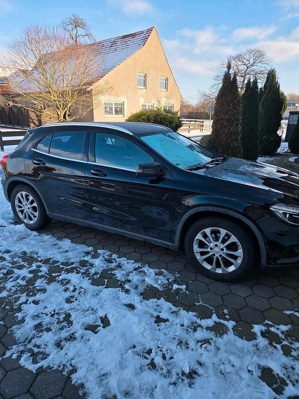 Gebraucht Mercedes GLA180 2017 Schwarz SUV