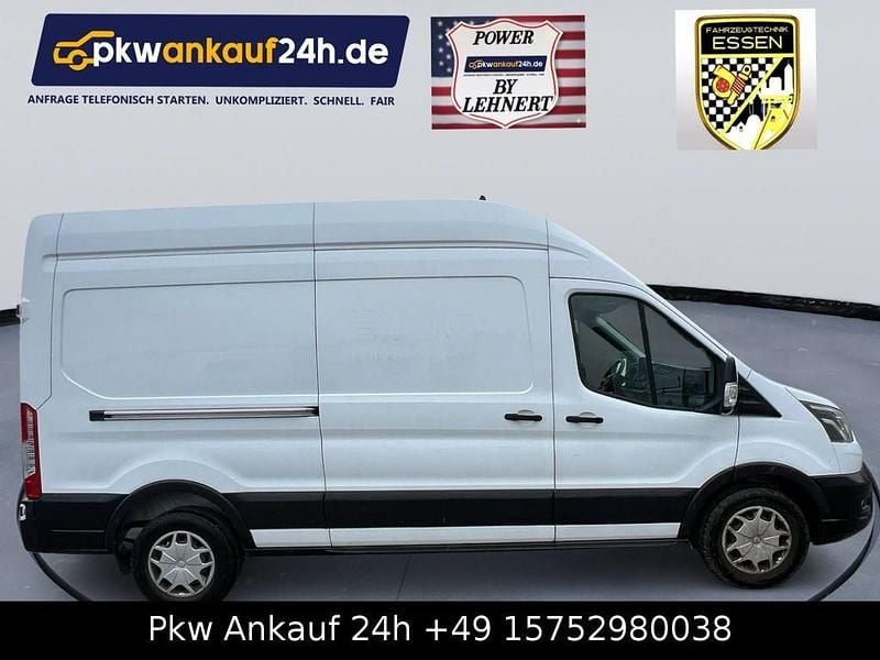 Gebraucht Ford Transit Trend 185 PS (136 kW) 2020 Weiß Van / Kleinbus