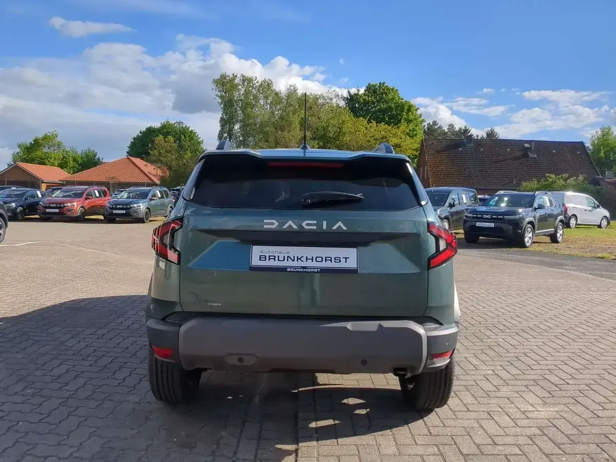 Nouă Dacia Duster Journey 158 CP (116 kW) 2026 Verde SUV