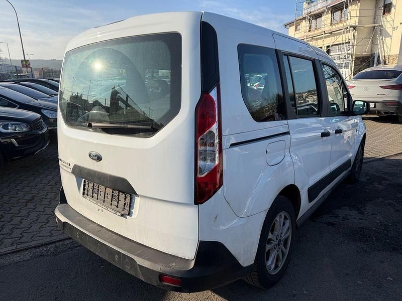 Gebraucht Ford Tourneo 120 PS (88 kW) 2021 Weiß Van / Kleinbus
