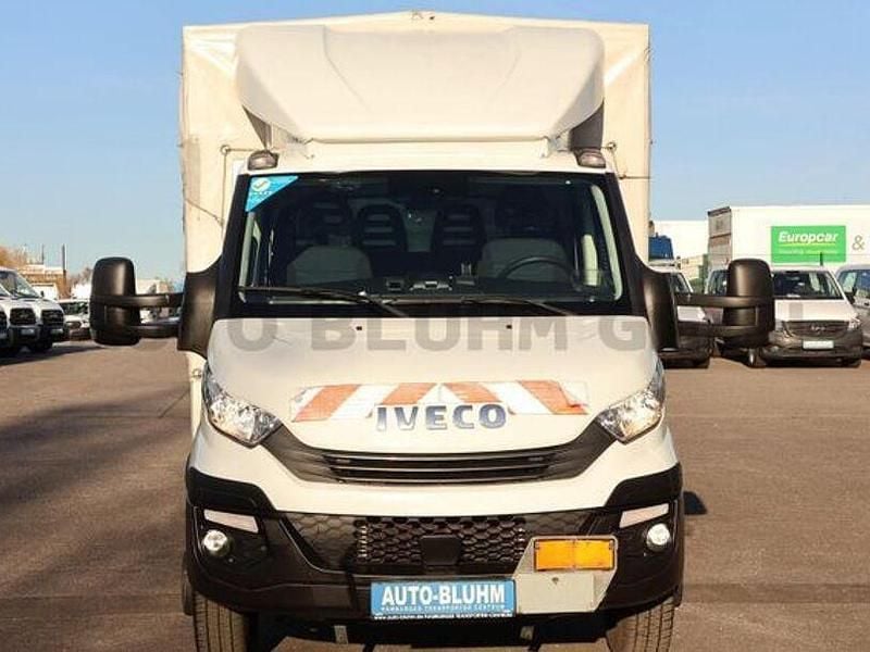 Gebraucht Iveco Daily 180 PS (132 kW) 2019 White ic 194 Van