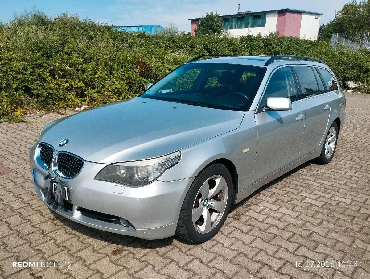 Gebraucht BMW 525 Sport Line 177 PS (130 kW) 2006 Silber Kombi