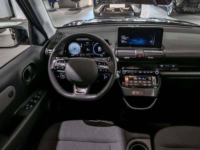 Gebraucht Hyundai Inster Select 71 kW (97 PS) 2025 Schwarz Kleinwagen