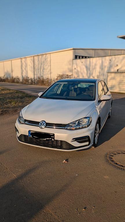 Gebraucht VW Golf VII Join 150 PS (110 kW) 2018 Weiß Limousine