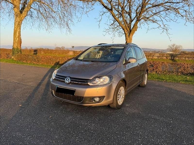 Gebraucht VW Golf Plus Cross Life 105 PS (77 kW) 2013 Braun Van / Kleinbus