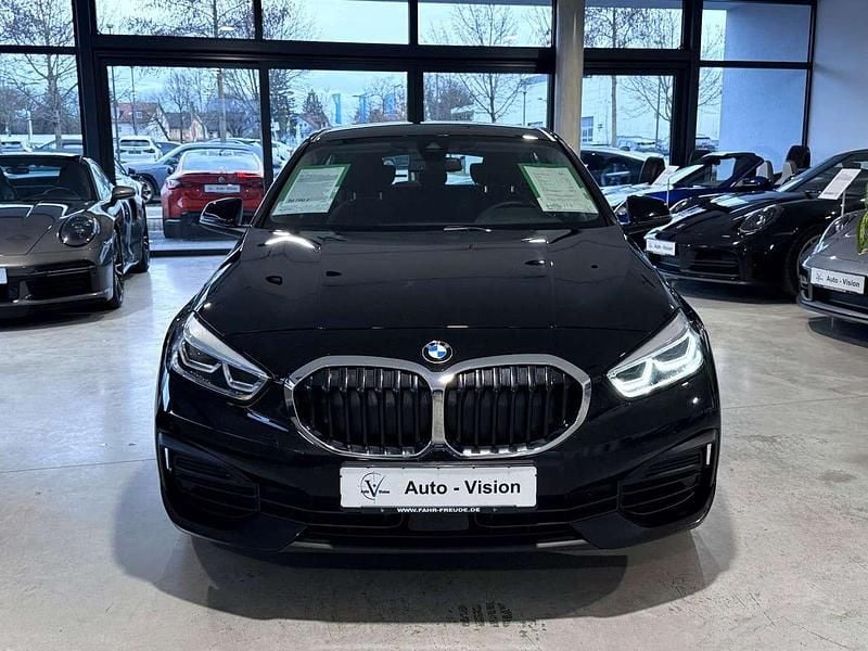Gebraucht BMW 116 Advantage 109 PS (80 kW) 2022 Schwarz Kleinwagen