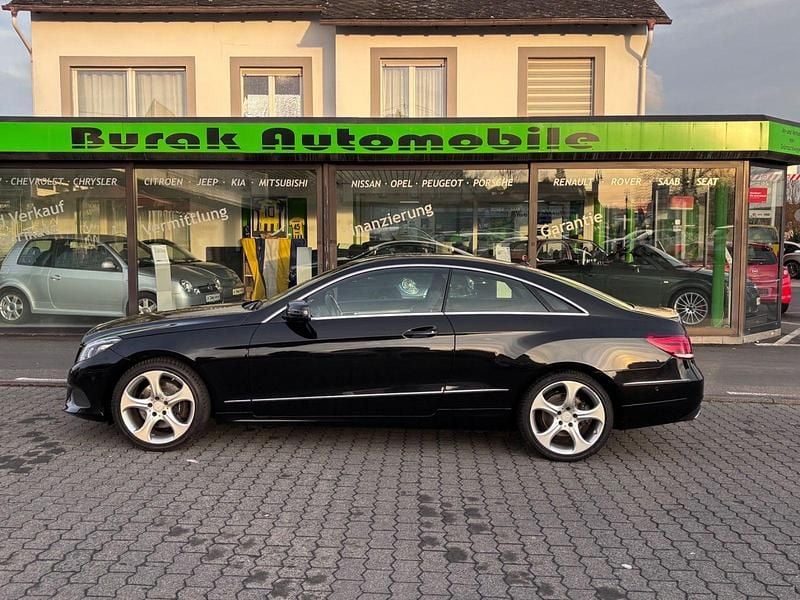 Second-hand Mercedes E200 184 CP (135 kW) 2015 Negru Coupe