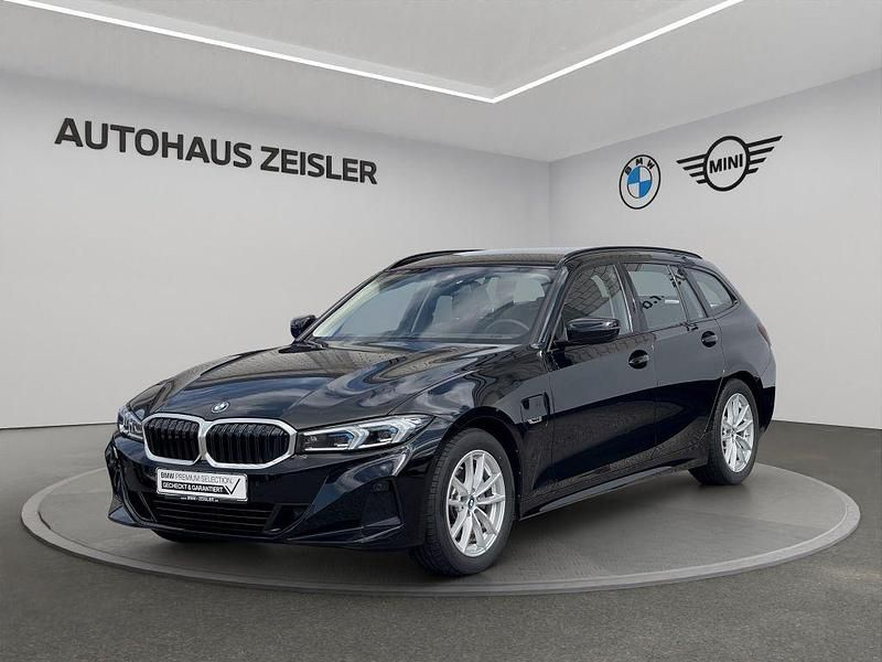 Schwarz ii Gebraucht 2023 BMW 330e Kombi | 34.790 € (Fairer Preis) - Bild 1/4