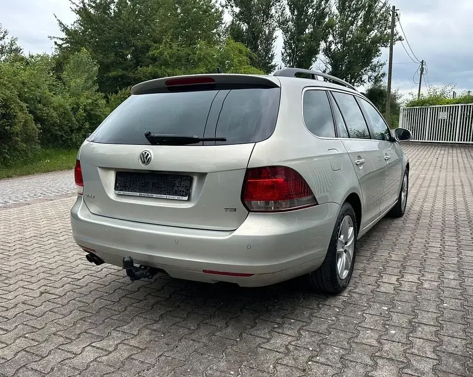 Gebraucht VW Golf VI Exclusive 122 PS (89 kW) 2010 Silber Kleinwagen