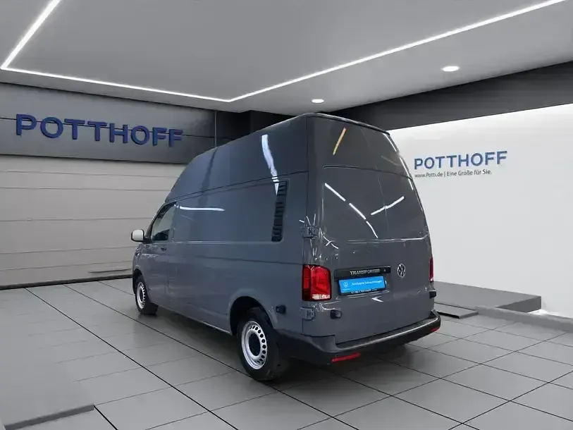 Gebraucht VW T6.1 150 PS (110 kW) 2021 Pure grey Van