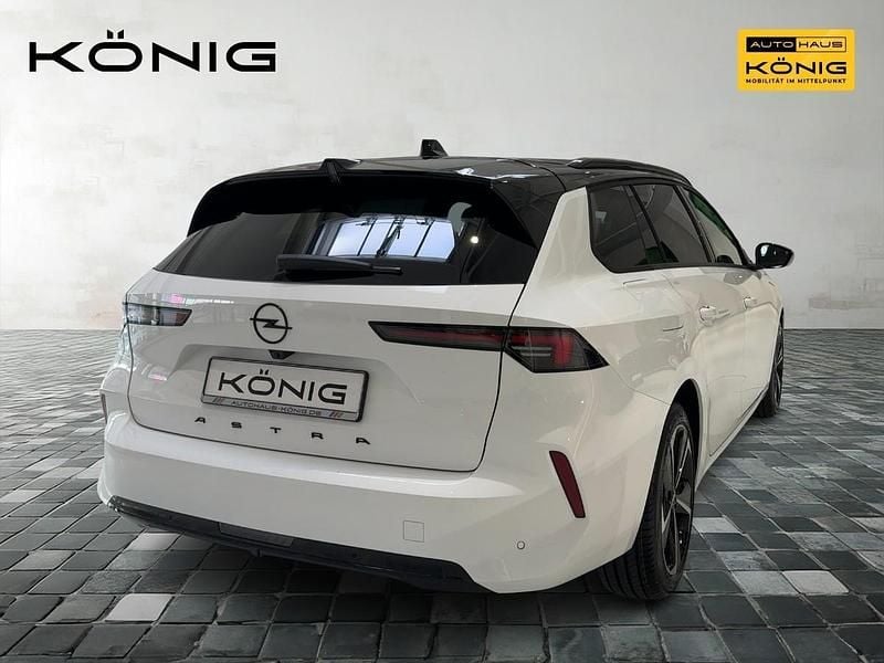 Neu Opel Astra 131 PS (96 kW) 2025 Weiß Kombi
