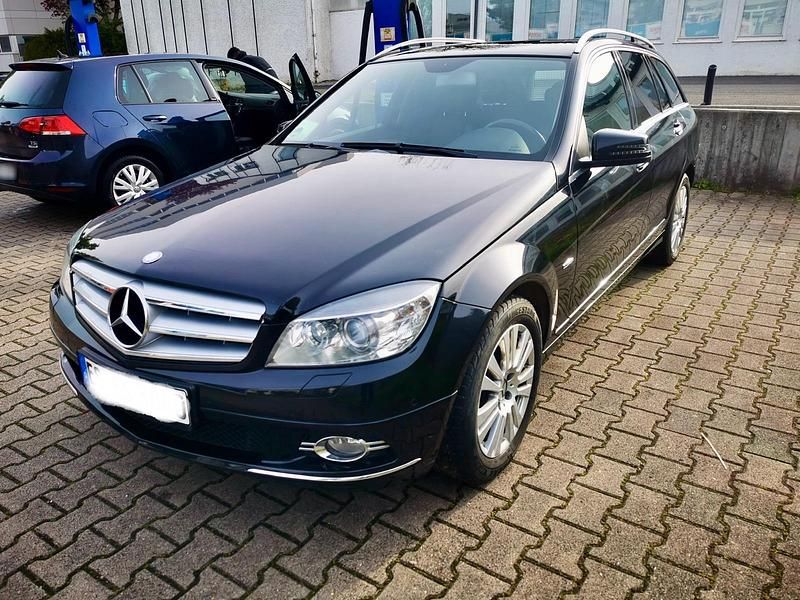 Gebraucht Mercedes C200 136 PS (100 kW) 2011 Schwarz Kombi