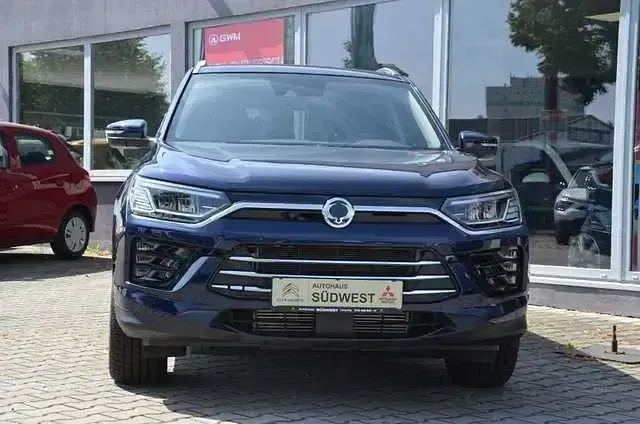 Gebraucht SsangYong Korando 163 PS (119 kW) 2023 Blau SUV
