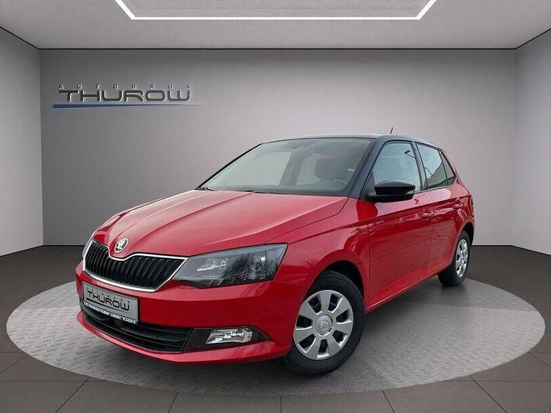 Corridarot / schwarzmagic Gebraucht 2015 Skoda Fabia Ambition Limousine | 9.900 € (Fairer Preis) - Bild 1/4