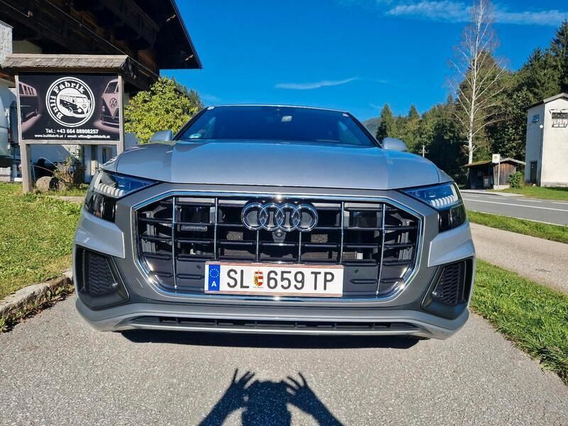 Silber Gebraucht 2018 Audi Q8 S-Line SUV | 40.000 € - Bild 1/4