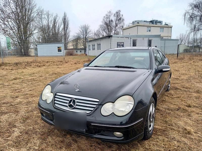 Gebraucht Mercedes C180 150 PS (110 kW) 2003 Silber Coupé
