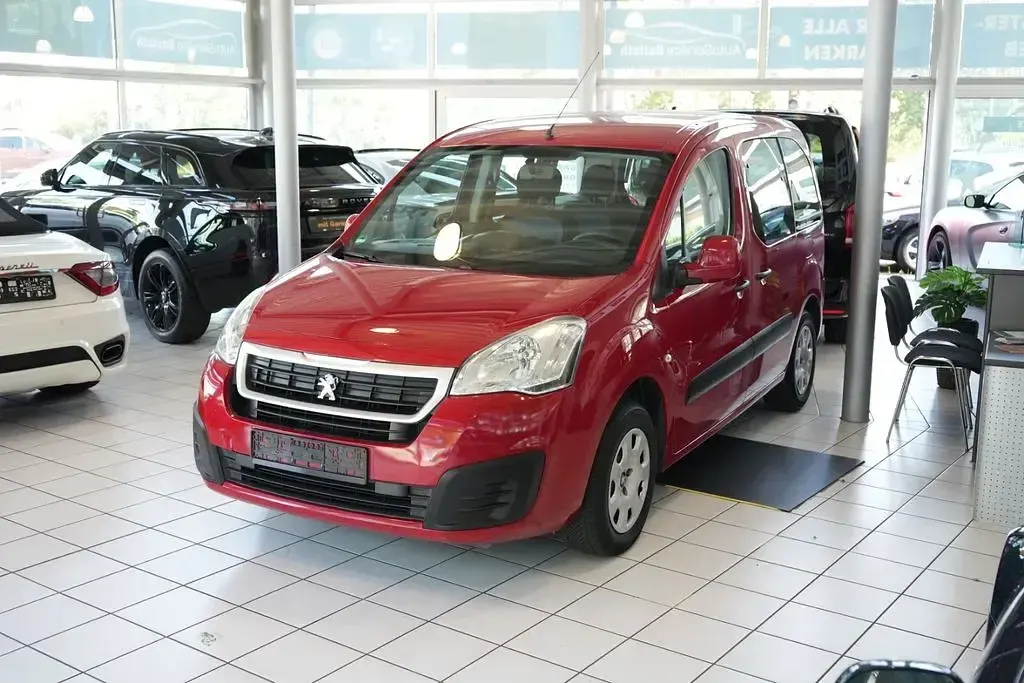Gebraucht Peugeot Partner Tepee Active 98 PS (72 kW) 2015 Rouge ardent Van / Kleinbus