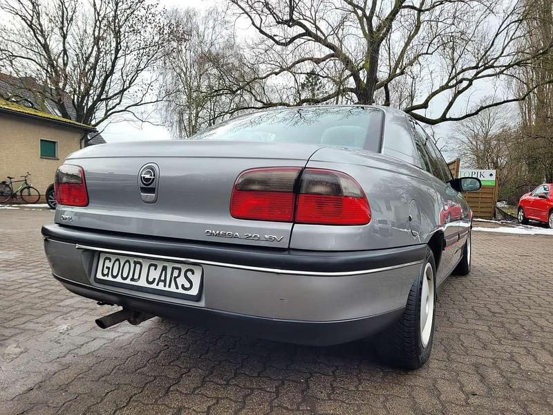 Gebraucht Opel Omega 136 PS (100 kW) 1995 Grau Limousine