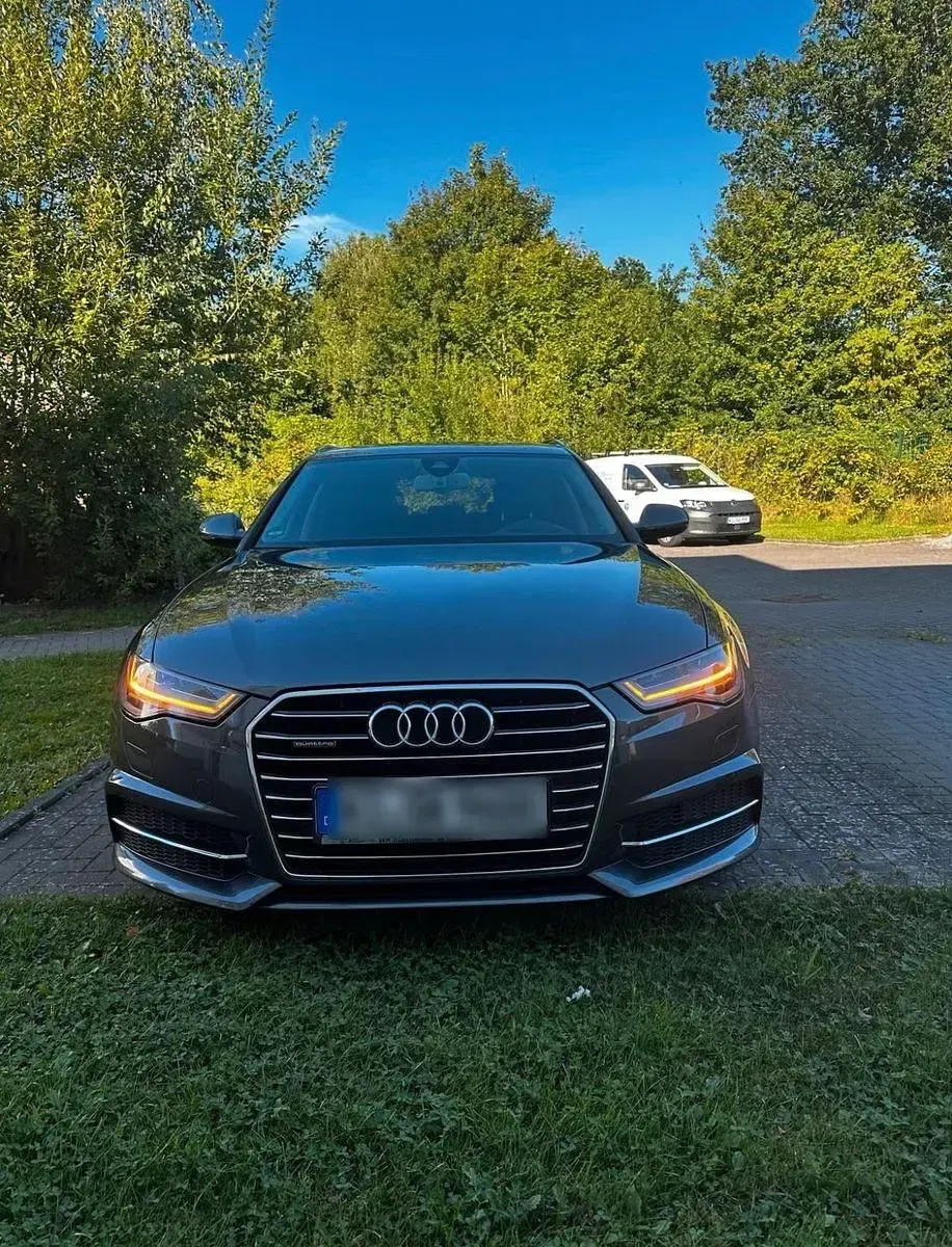 Gebraucht Audi A6 Ambiente 272 PS (200 kW) 2015 Grau Kombi