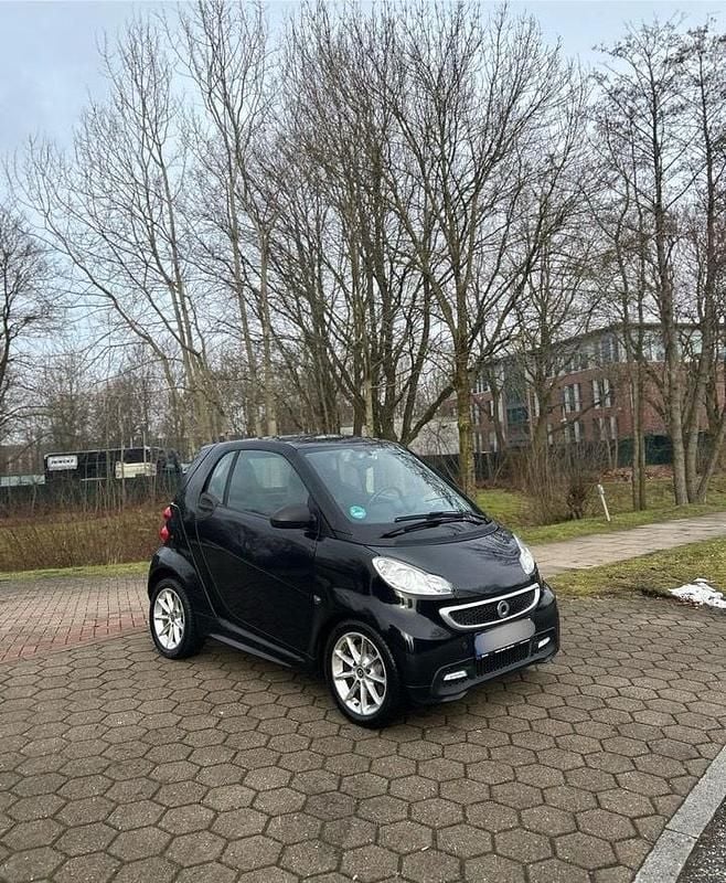 Schwarz Gebraucht 2013 Smart ForTwo Coupé Coupé | 4.000 € (Guter Preis) - Bild 1/4