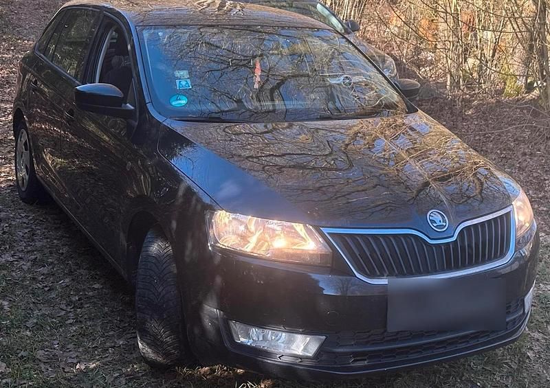 Gebraucht Skoda Rapid 90 PS (66 kW) 2014 Schwarz Kleinwagen