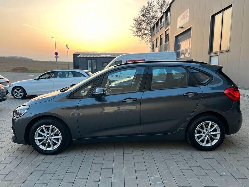 Gebraucht BMW 218 Active Tourer Advantage 140 PS (102 kW) 2018 Grau Van / Kleinbus