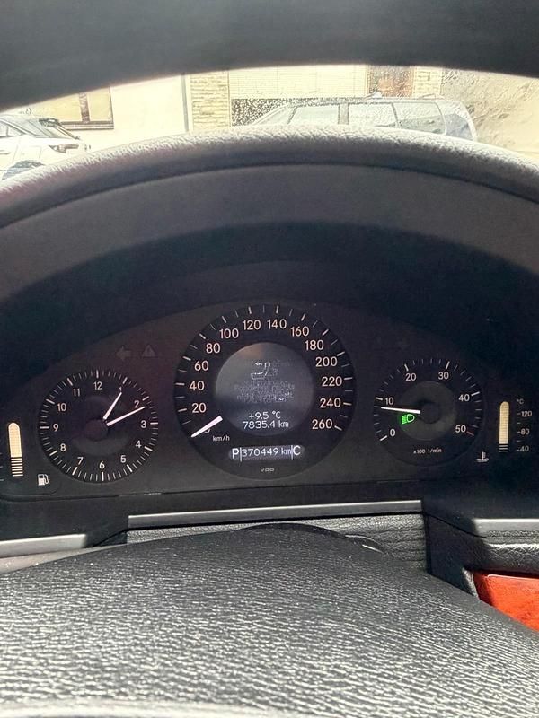 Gebraucht Mercedes E280 190 PS (139 kW) 2006 Grau Kombi