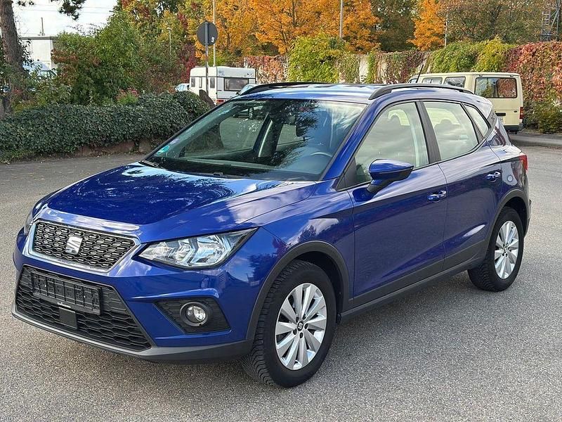 Blau Gebraucht 2021 Seat Arona Beats SUV | 10.990 € - Bild 1/4
