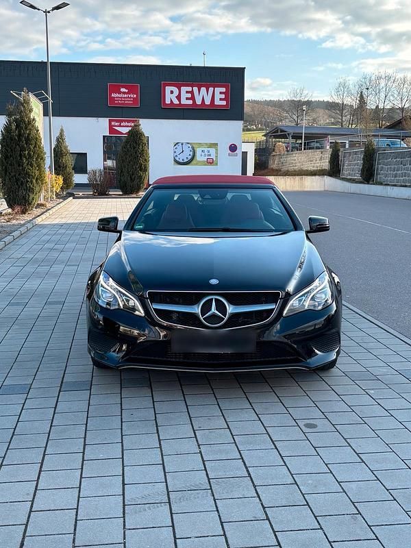 Gebraucht Mercedes E220 170 PS (125 kW) 2016 Schwarz Cabrio
