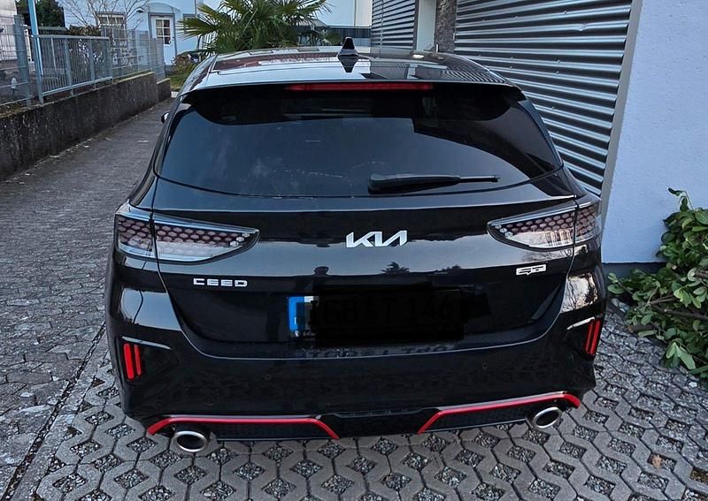 Gebraucht Kia Ceed GT GT 204 PS (150 kW) 2023 Schwarz Limousine