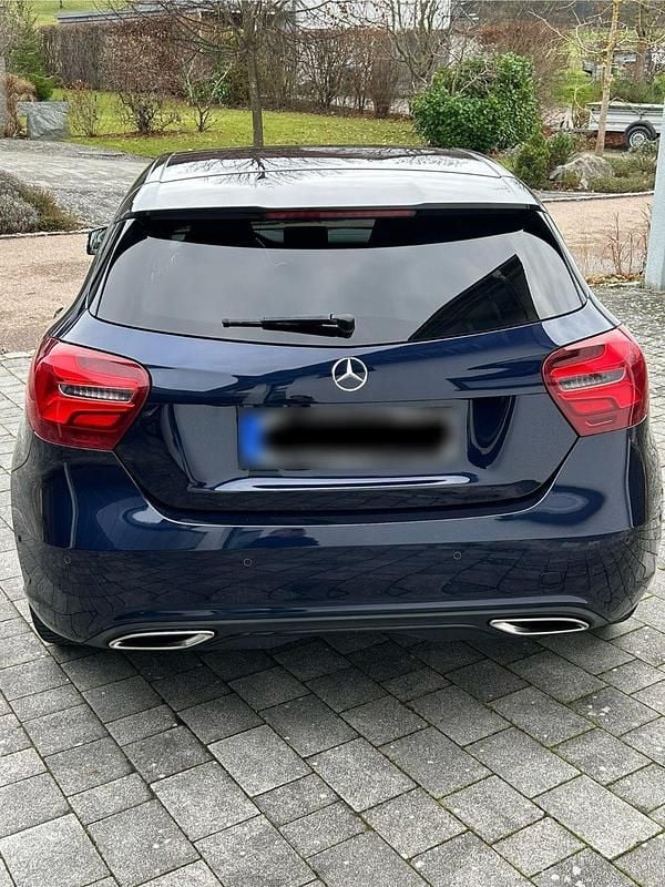 Gebraucht Mercedes A220 177 PS (130 kW) 2017 Blau Kombi