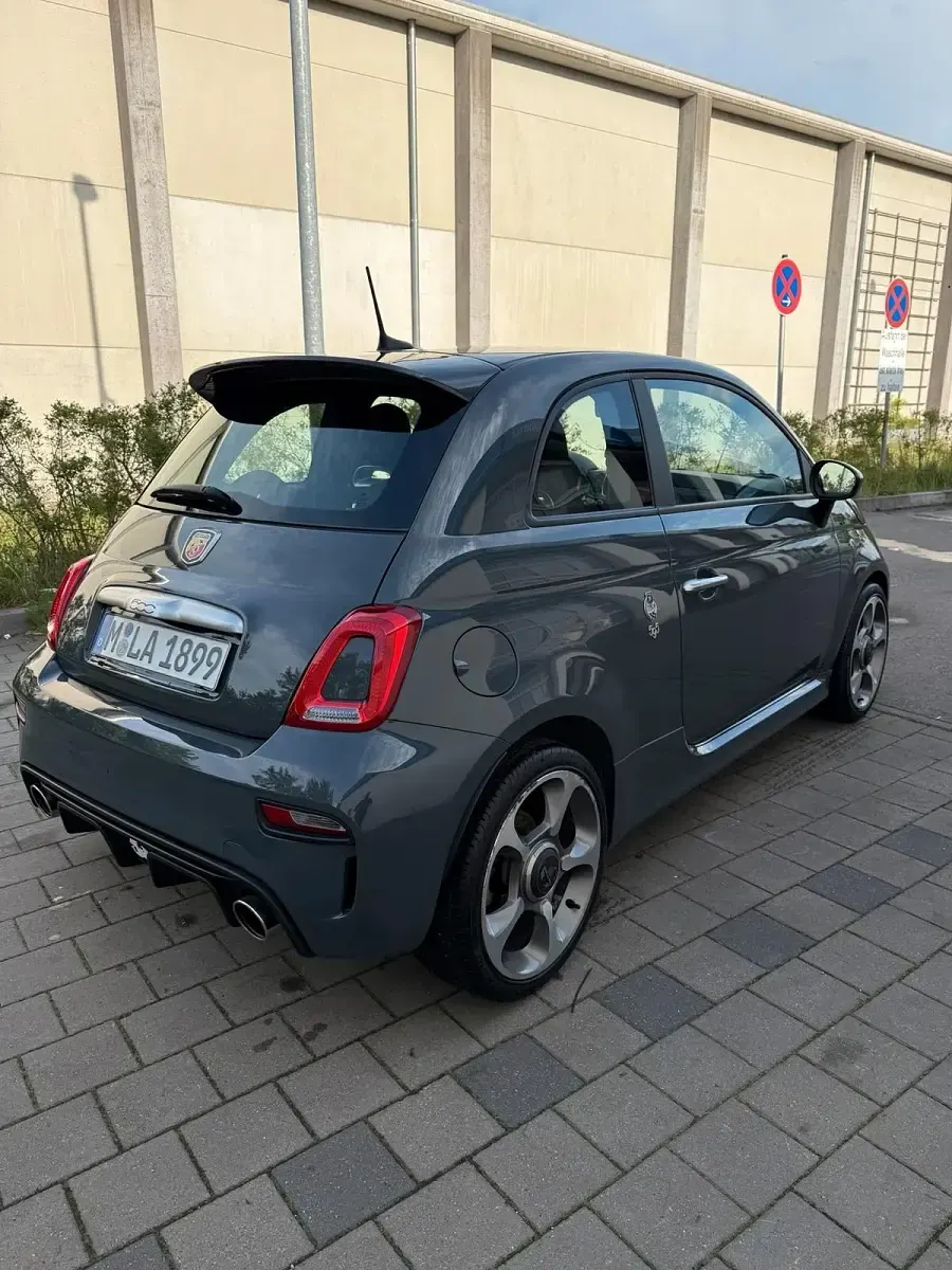 Gebraucht Abarth 595 70th Anniversary 145 PS (106 kW) 2019 Grau Kleinwagen