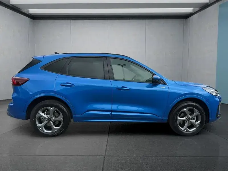 Neu Ford Kuga ST-Line 185 PS (136 kW) 2026 Blau SUV
