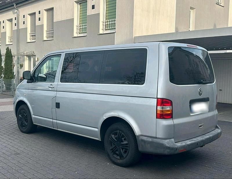 Gebraucht VW T5 131 PS (96 kW) 2005 Silber Van