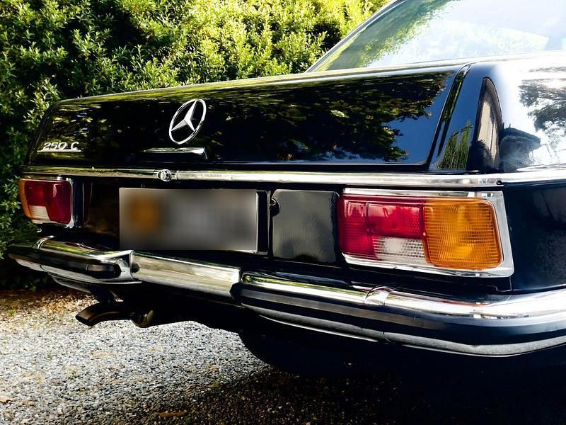 Gebraucht Mercedes 250 131 PS (96 kW) 1970 Braun Coupé