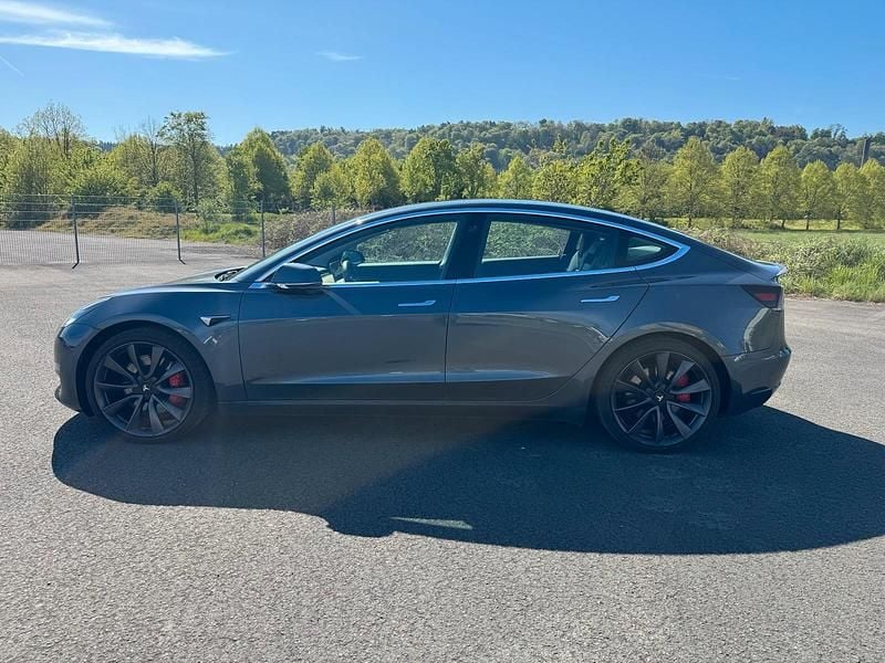 Second-hand Tesla Model 3 Performance 360 kW (490 CP) 2020 Gri Berlinǎ