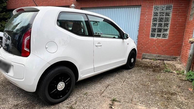 Second-hand VW up! 75 CP (55 kW) 2013 Alb Hatchback