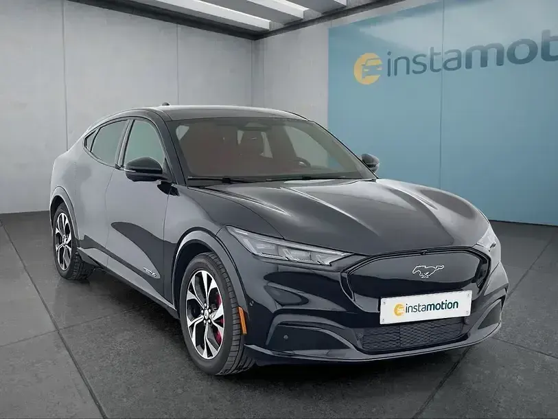 Gebraucht Ford Mustang Mach-E 197 kW (269 PS) 2022 Schwarz SUV