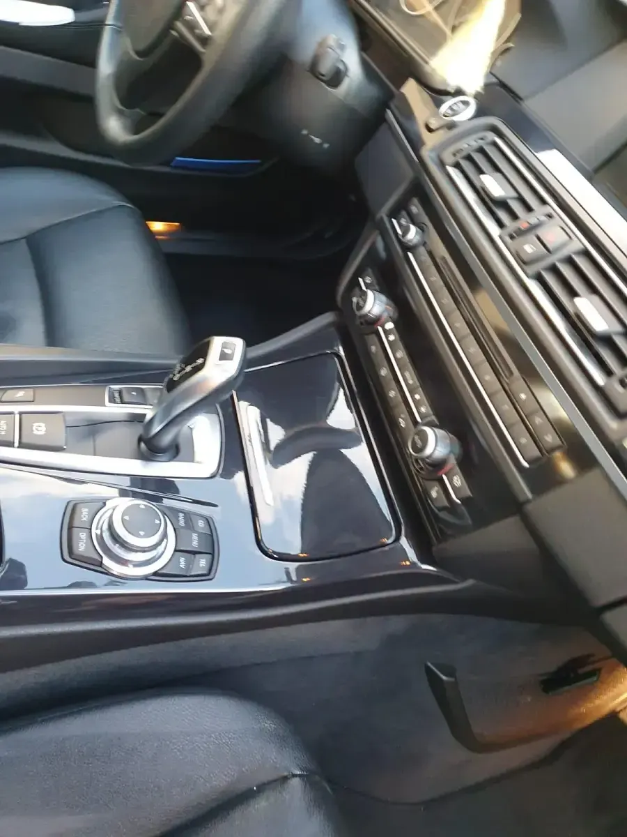 Gebraucht BMW 520 184 PS (135 kW) 2011 Grau Kombi