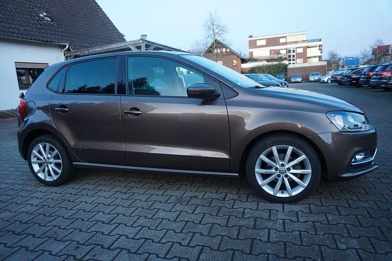 Gebraucht VW Polo Highline 90 PS (66 kW) 2014 Braun Kleinwagen