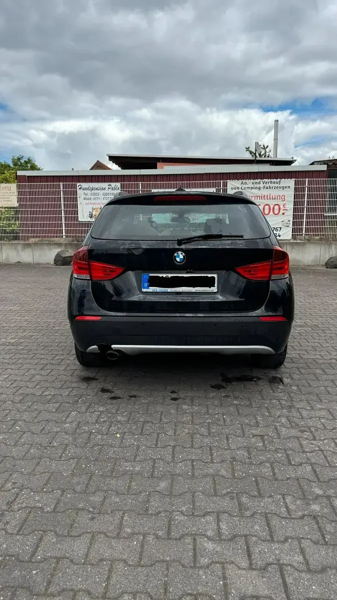 Gebraucht BMW X1 177 PS (130 kW) 2011 Schwarz SUV