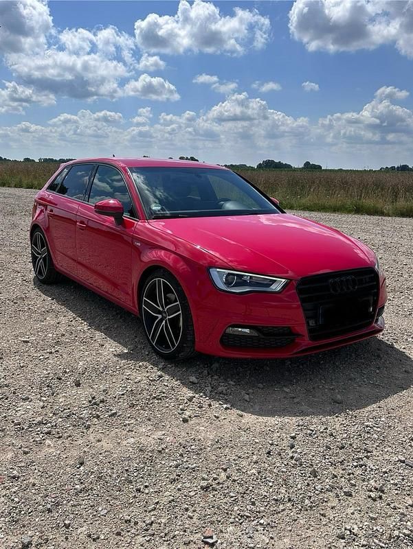 Gebraucht Audi A3 S-Line 150 PS (110 kW) 2013 Rot Limousine
