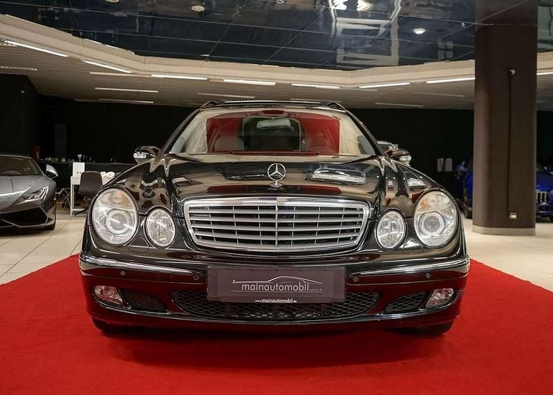 Schwarz Gebraucht 2006 Mercedes E500 Kombi | 11.700 € (Teuer) - Bild 1/4