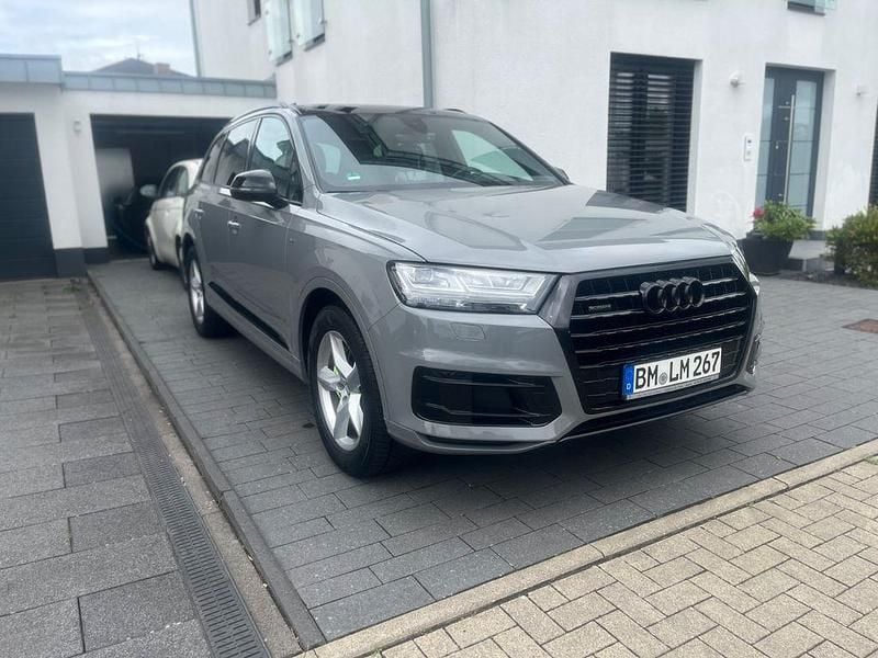 Gebraucht Audi Q7 Ambiente 272 PS (200 kW) 2015 Grau SUV