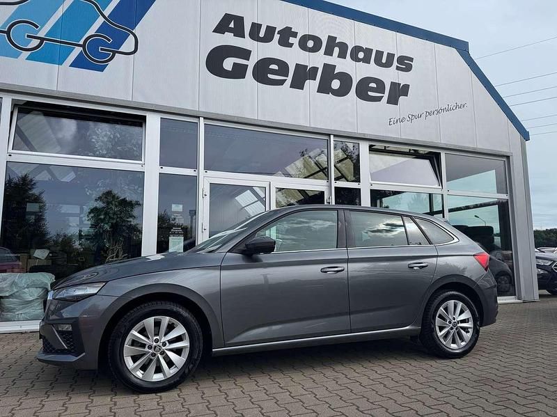 Grau Gebraucht 2024 Skoda Scala Selection Kleinwagen | 23.450 € (Fairer Preis) - Bild 1/4