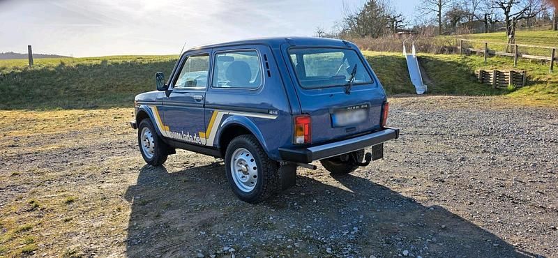 Gebraucht Lada niva 83 PS (61 kW) 2007 SUV